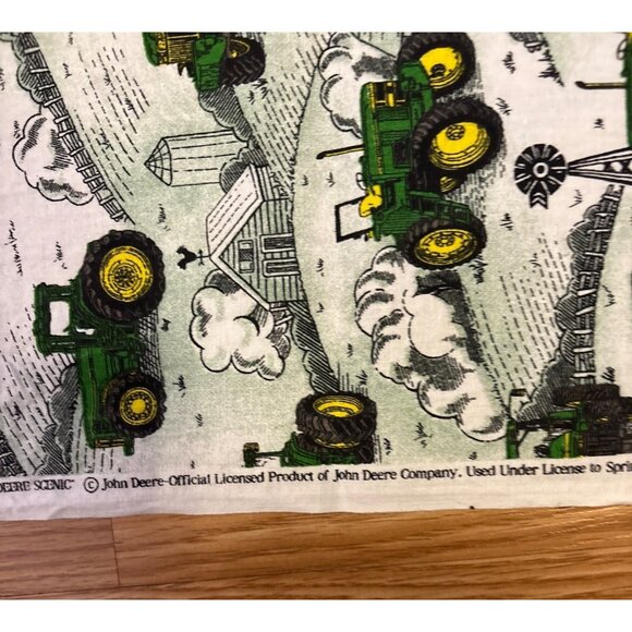 John Deere Scenic Daisy Kingdom Quilting Fabric Apprx 1 1/3 yd Plus Green Fabric - Picture 5 of 11